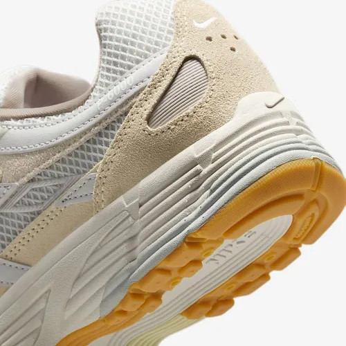 Кросівки Nike Wmns P-6000 HV4312-025