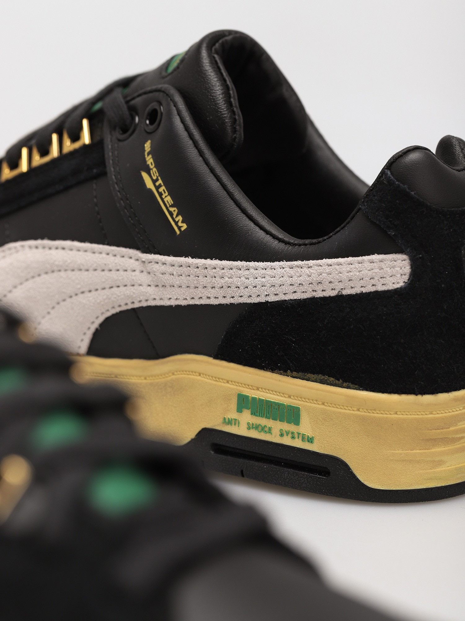 Кросівки PUMA Slipstream Lo The Neverworn 384965-01