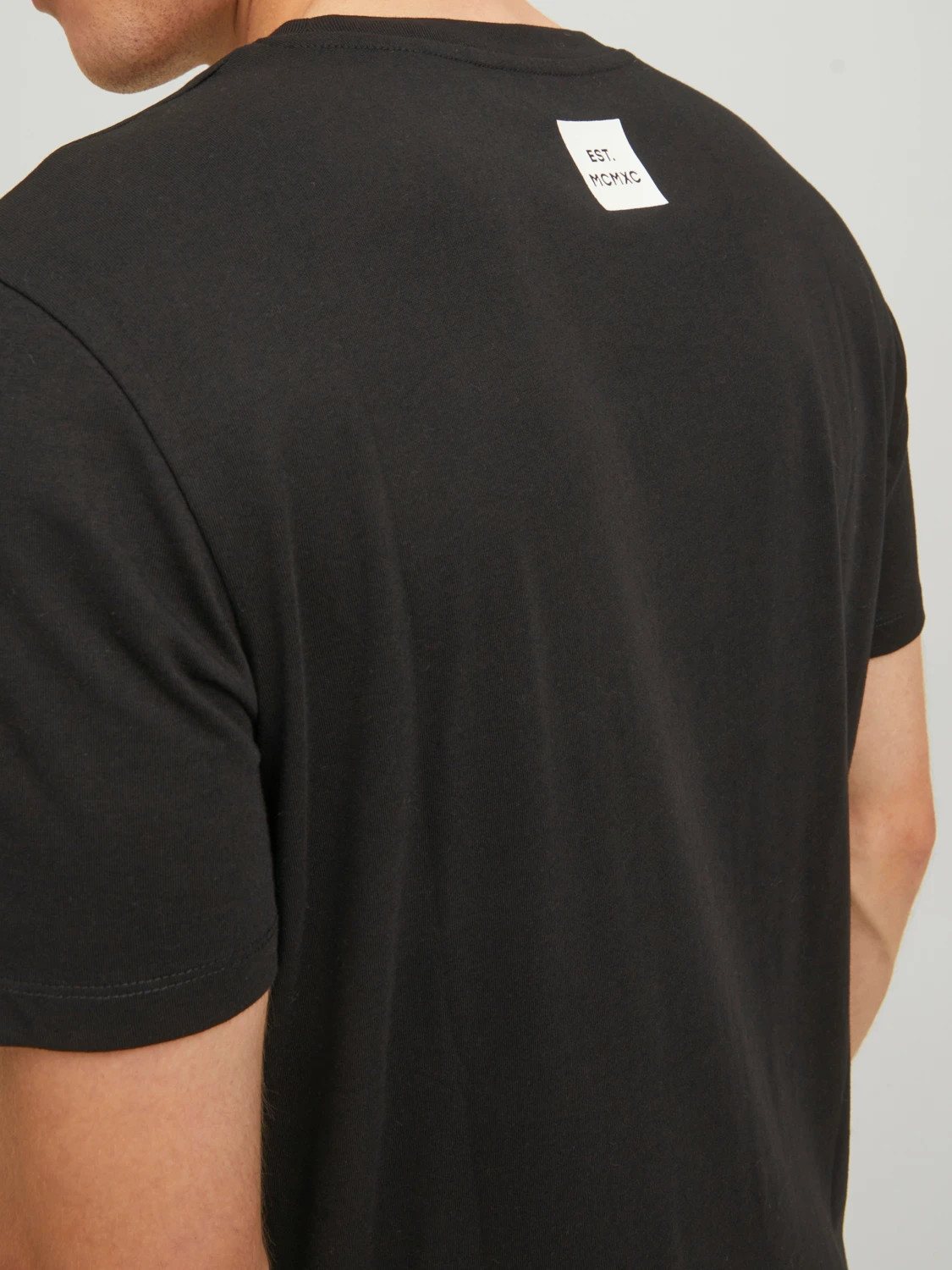 Футболка JJNEO TEE SS CREW NECK 12221946-Black-Print:SMALL Jack&Jones L Чорний 12221946-BLACK-PRINT:SMAL