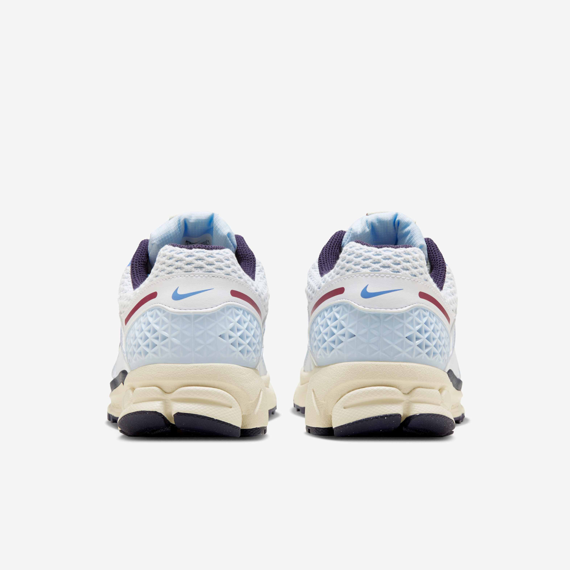 Кросівки жіночі Nike Zoom Vomero 5 White FV8111-451