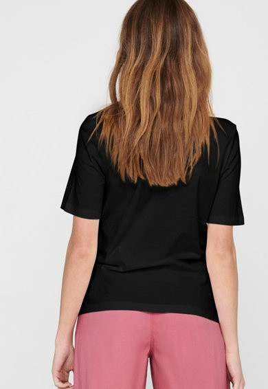 Футболка ONLCHLOE LIFE BOXY S/S BOX TOP JRS 15226026 Black ONLY XS Чорний 15226026Black