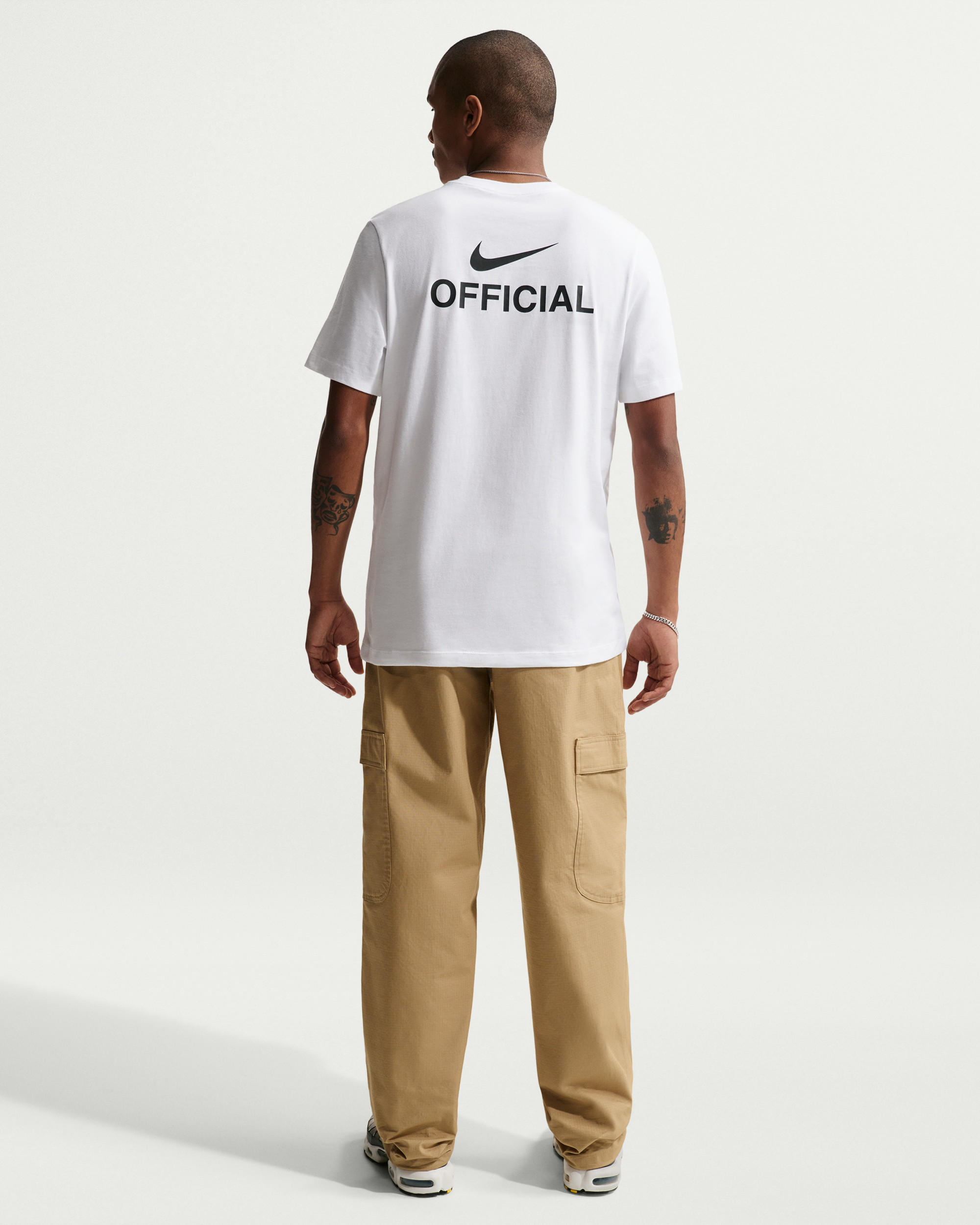 Футболка Nike U NSW TEE STD NIKE OFFICIAL IH1143-100