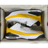 Кросівки AIR JORDAN MAX AURA 5 SHOES WHITE/ORANGE DZ4353-701