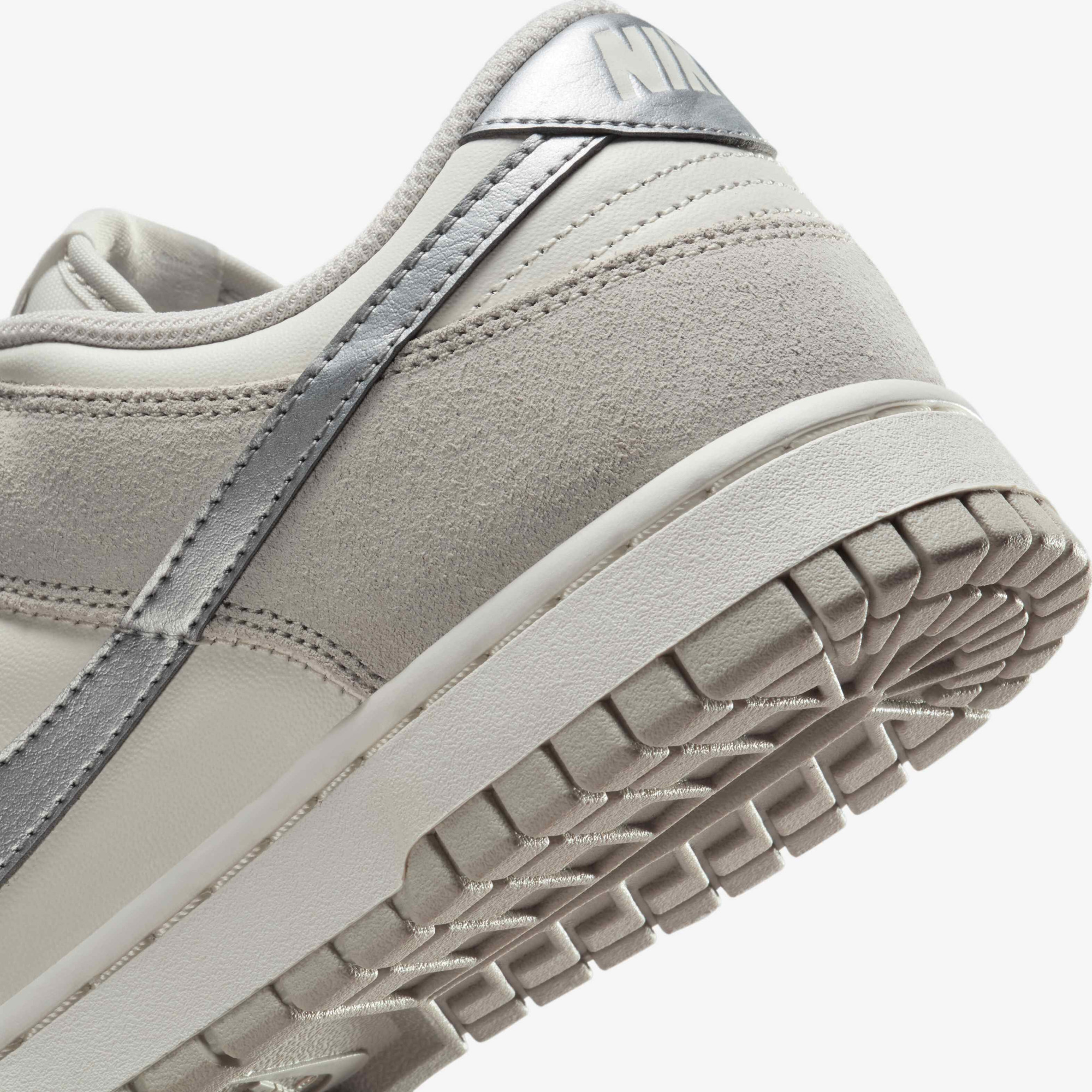 Кросівки Nike W DUNK LOW II7651-133