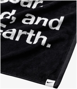 Рушник Nike TOWEL ACG GRAPHIC чорний Уні 80 х 145 см N.101.3206.012.OS