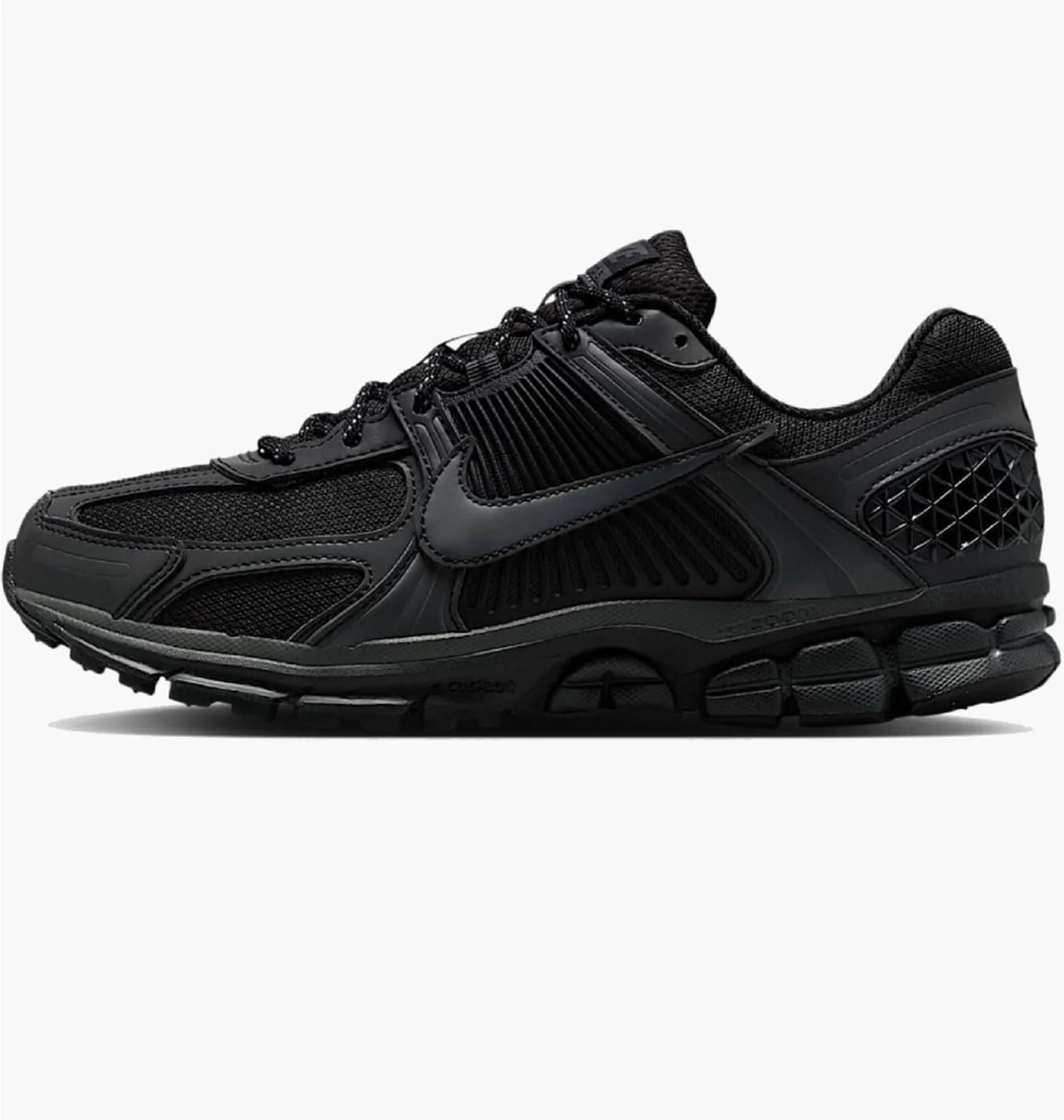 Кросівки  Nike Zoom Vomero 5 IM6597-001