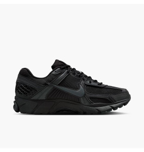 Кросівки Nike Zoom Vomero 5 IM6597-001