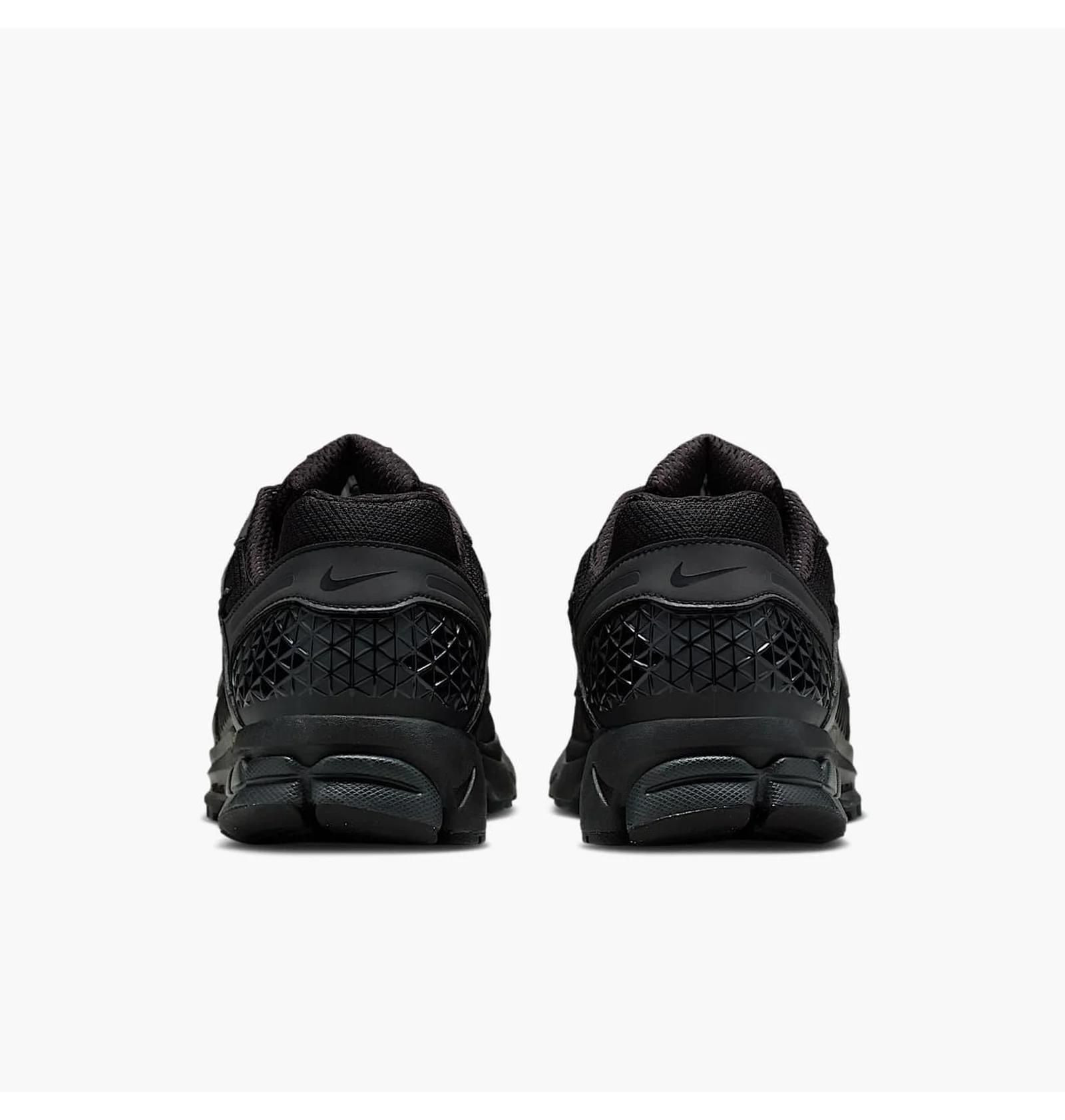 Кросівки  Nike Zoom Vomero 5 IM6597-001