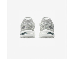 Кросівки жіночі Asics Gel-Kayano 20 1203A529-100
