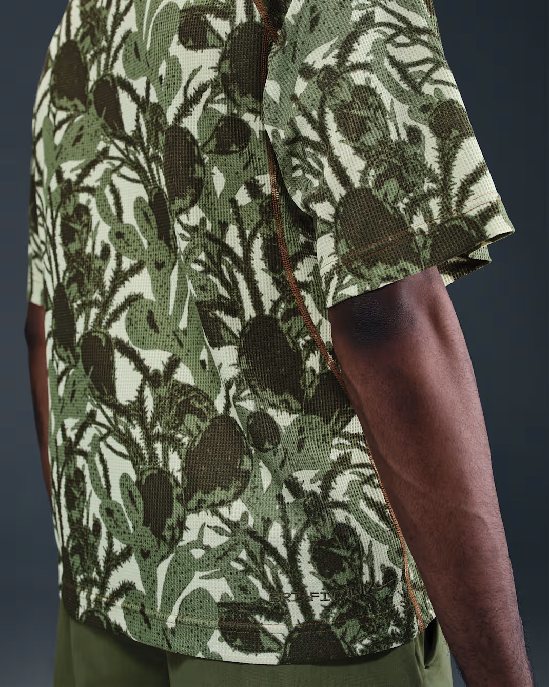 Футболка чоловіча Nike Acg Dfadv Chinati Green HV0587-229