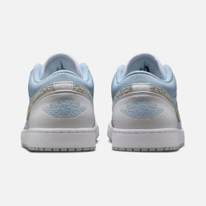 Кросівки чоловічі Air Jordan 1 Low Se Light Blue IB7692-400