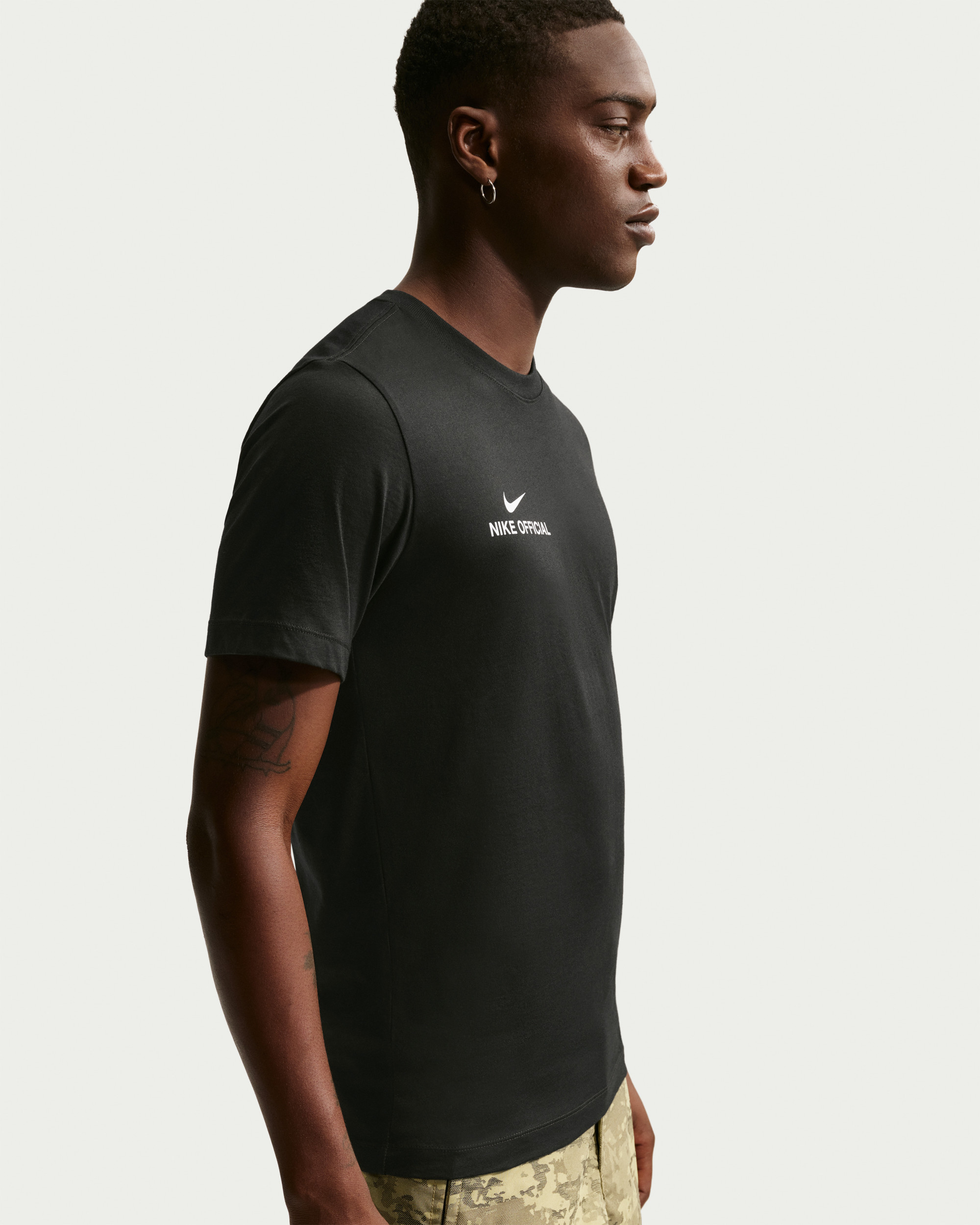 Футболка Nike U NSW TEE STD NIKE OFFICIAL IH1143-010