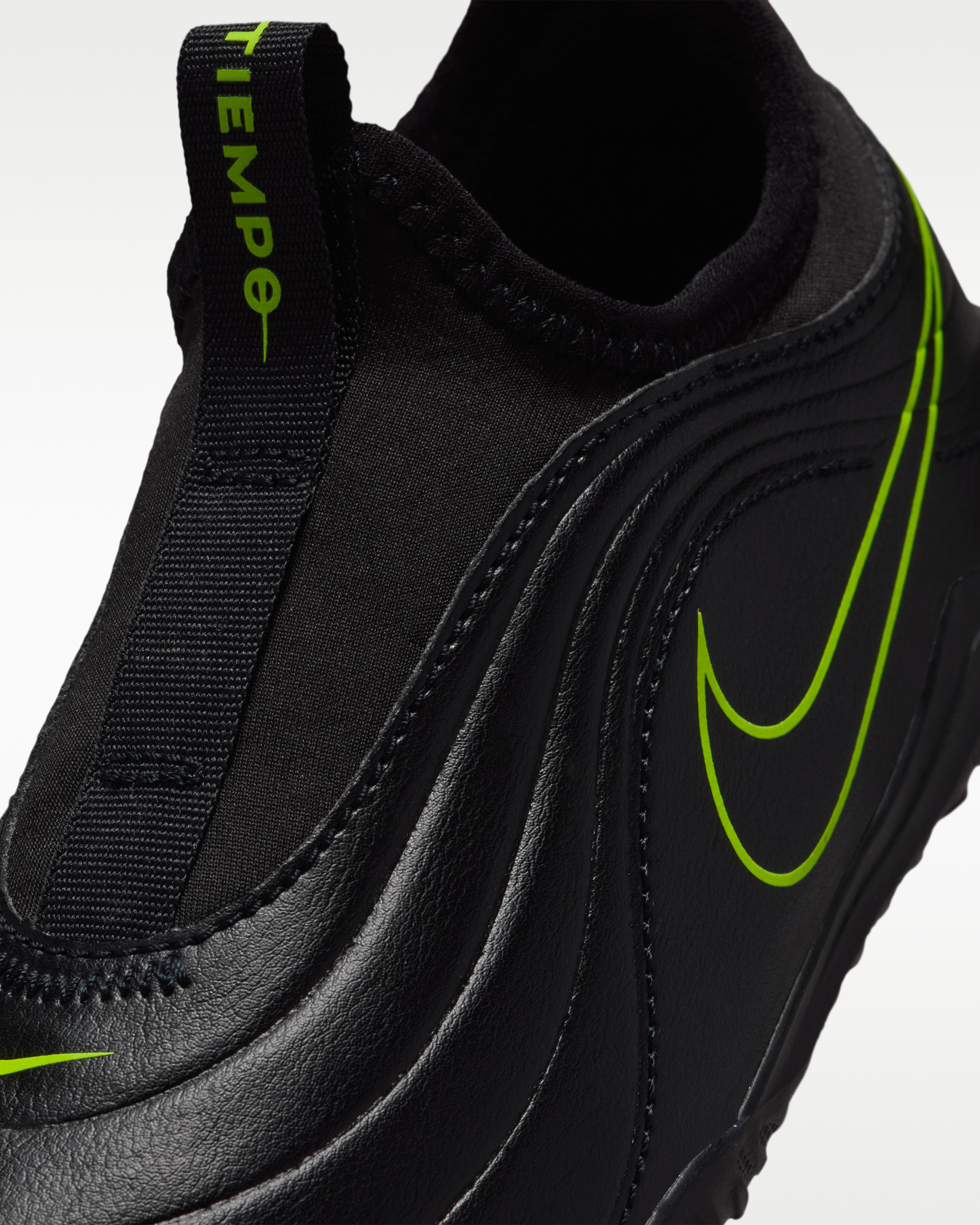 Сороконіжки Nike JR TIEMPO MAESTRO FLEX TF PS IB5030-007