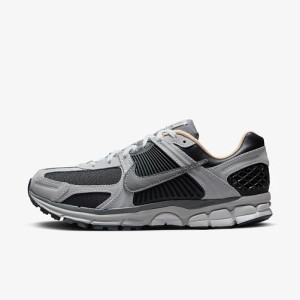 Кросівки чоловічі Nike Zoom Vomero 5 Black/White HV5982-001 41 HV5982-001