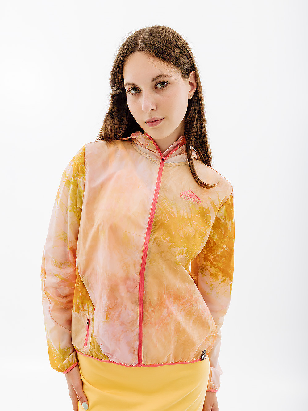 Вітровка Nike W NK TRAIL REPEL JKT DX1041-611