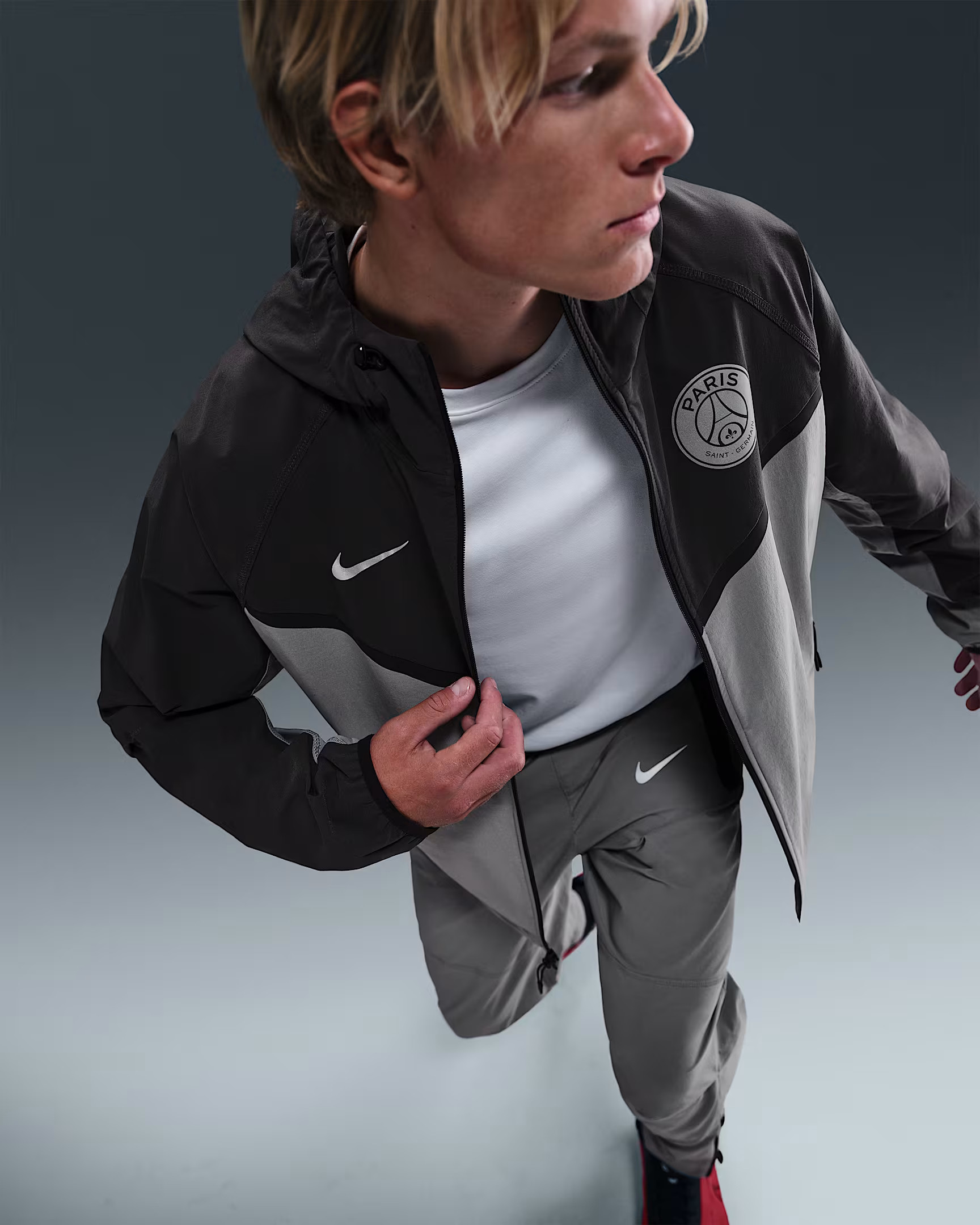 Вітровка Nike PSG M TCH WVN WR FZ JKT TA HQ4981-060
