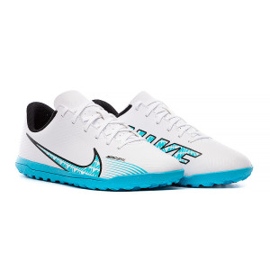 Сороконіжки Nike JR VAPOR 15 CLUB TF DJ5956-146