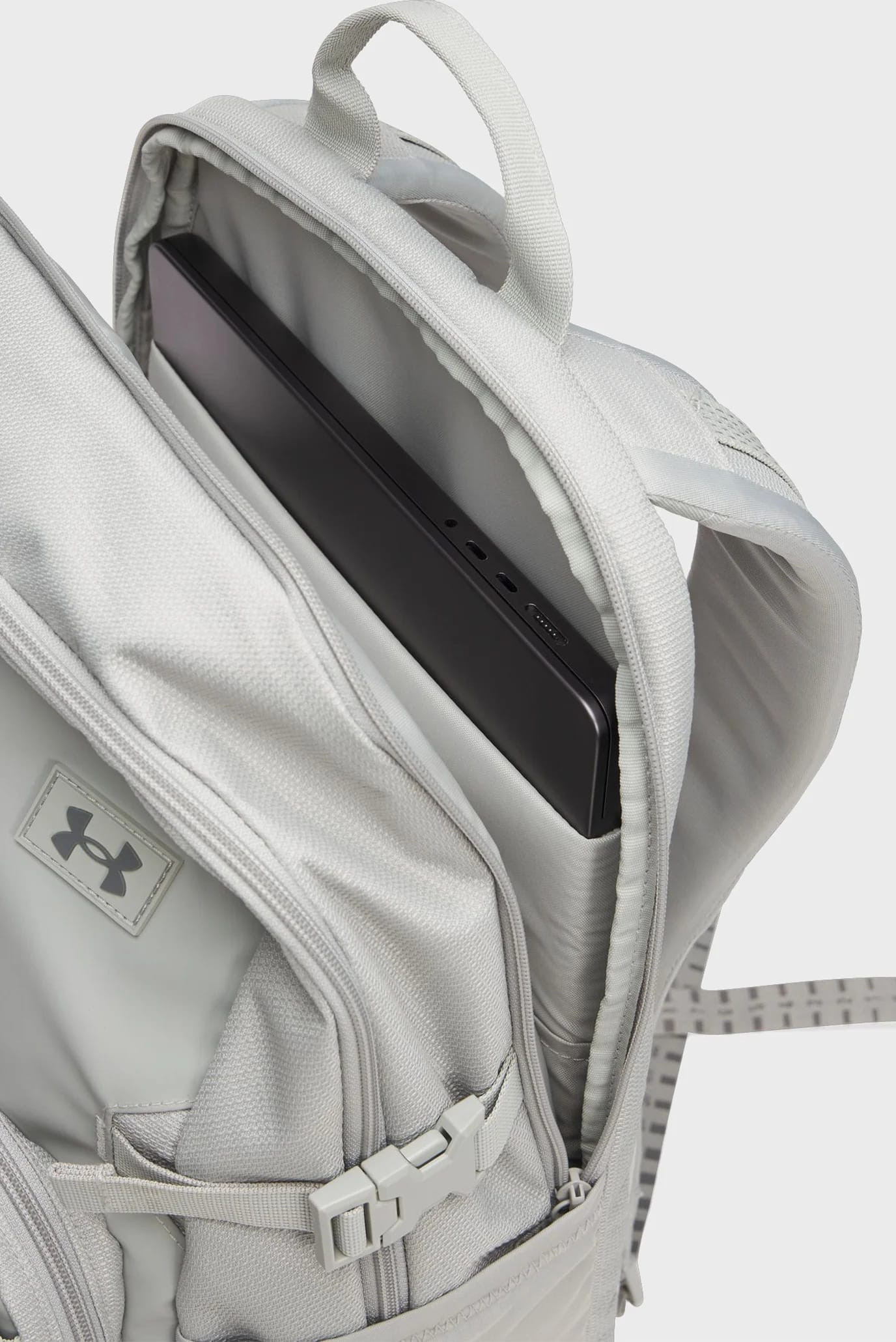 Рюкзак Under Armour Triumph Sport Backpack 21L сірий 29 х 48 х 18 см 1372290-069