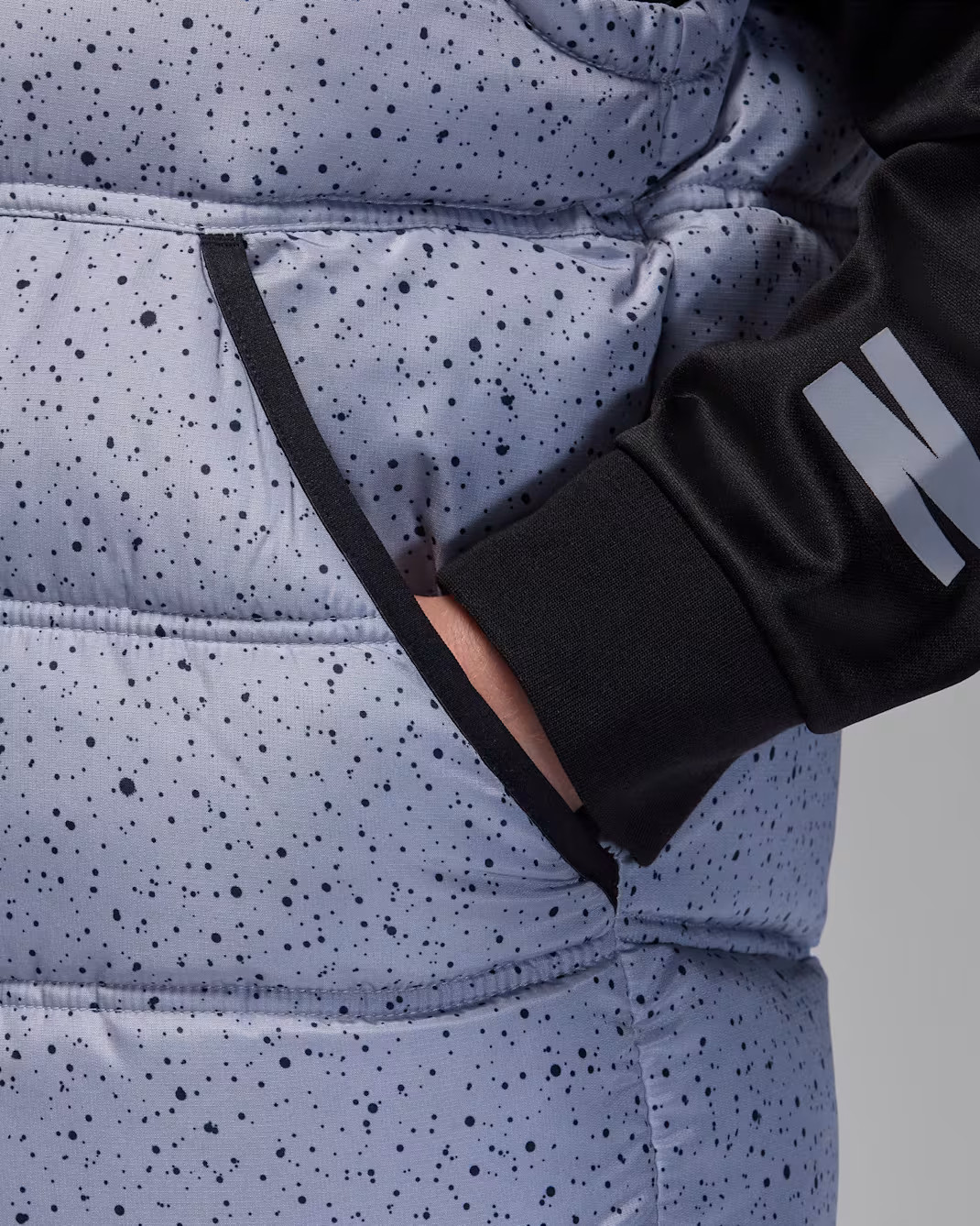 Куртка 95D191-GHJ Nike 95D191-GHJ