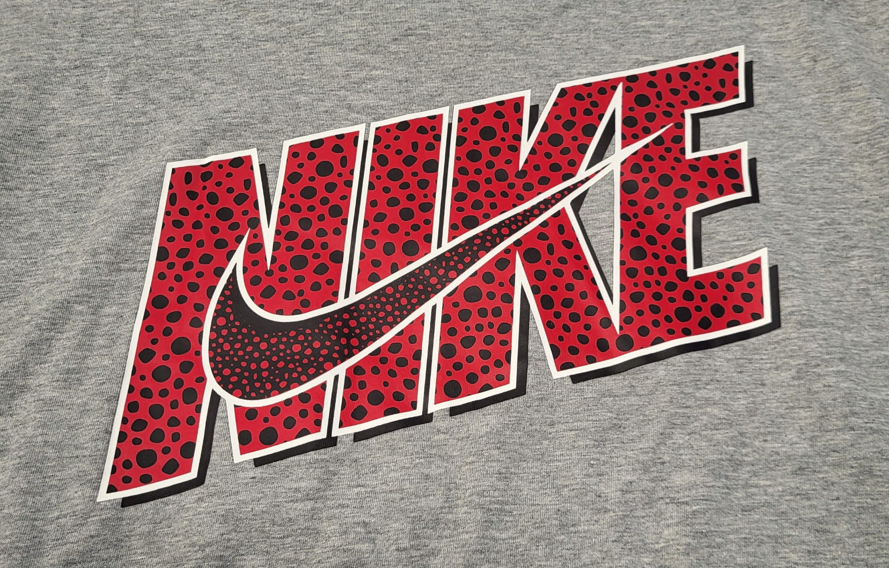 Футболка чоловіча Nike Nsw Tee 12Mo Swsh FQ6883-063