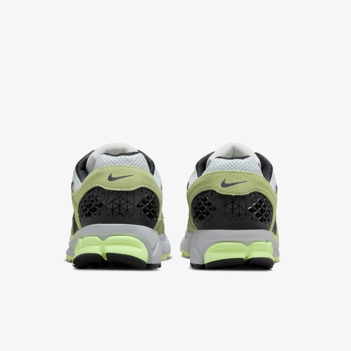 Кросівки Nike ZOOM VOMERO 5 HF1553-700