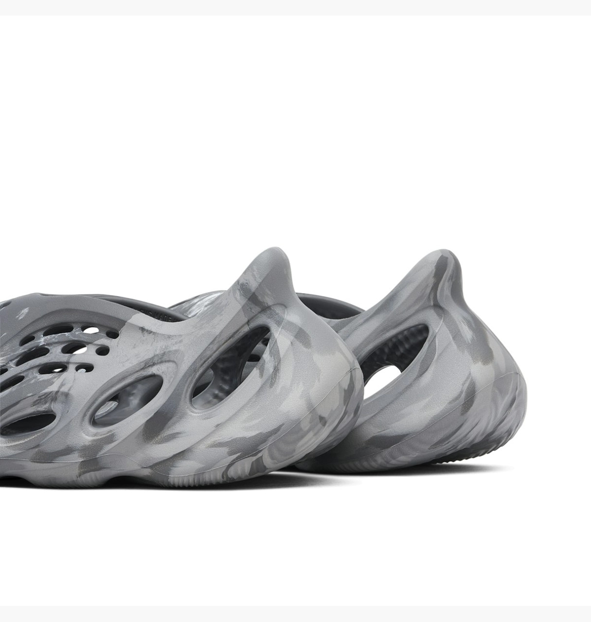Тапочки adidas Yeezy Foam Runner 'MX Granite' IE4931