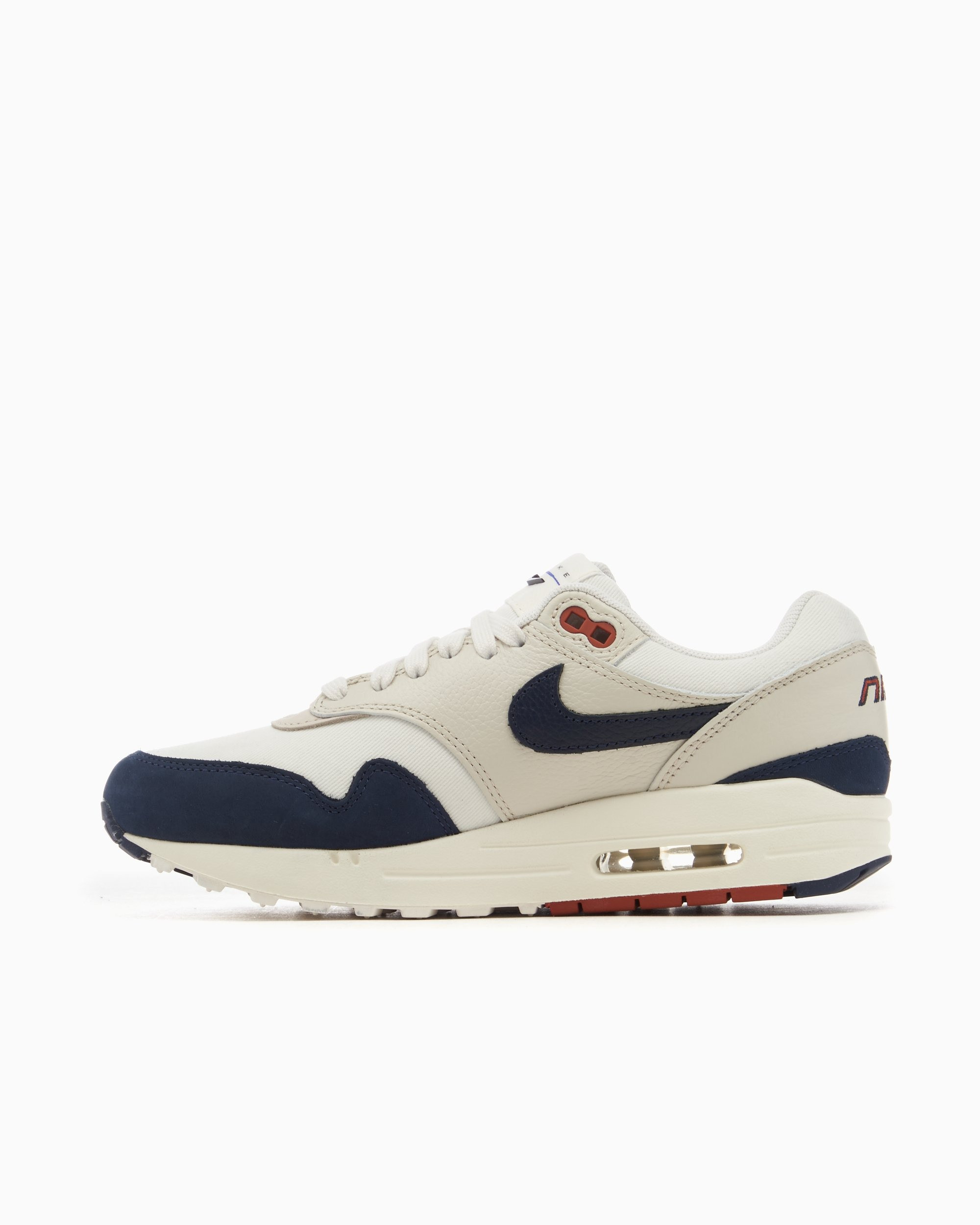 Кросівки Nike Air Max 1 LX FD2370-110