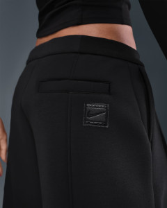 Штани жіночі Nike Sportswear Modern Fleece WomenS Mid- Rise Loose Pants Black HV1964-010
