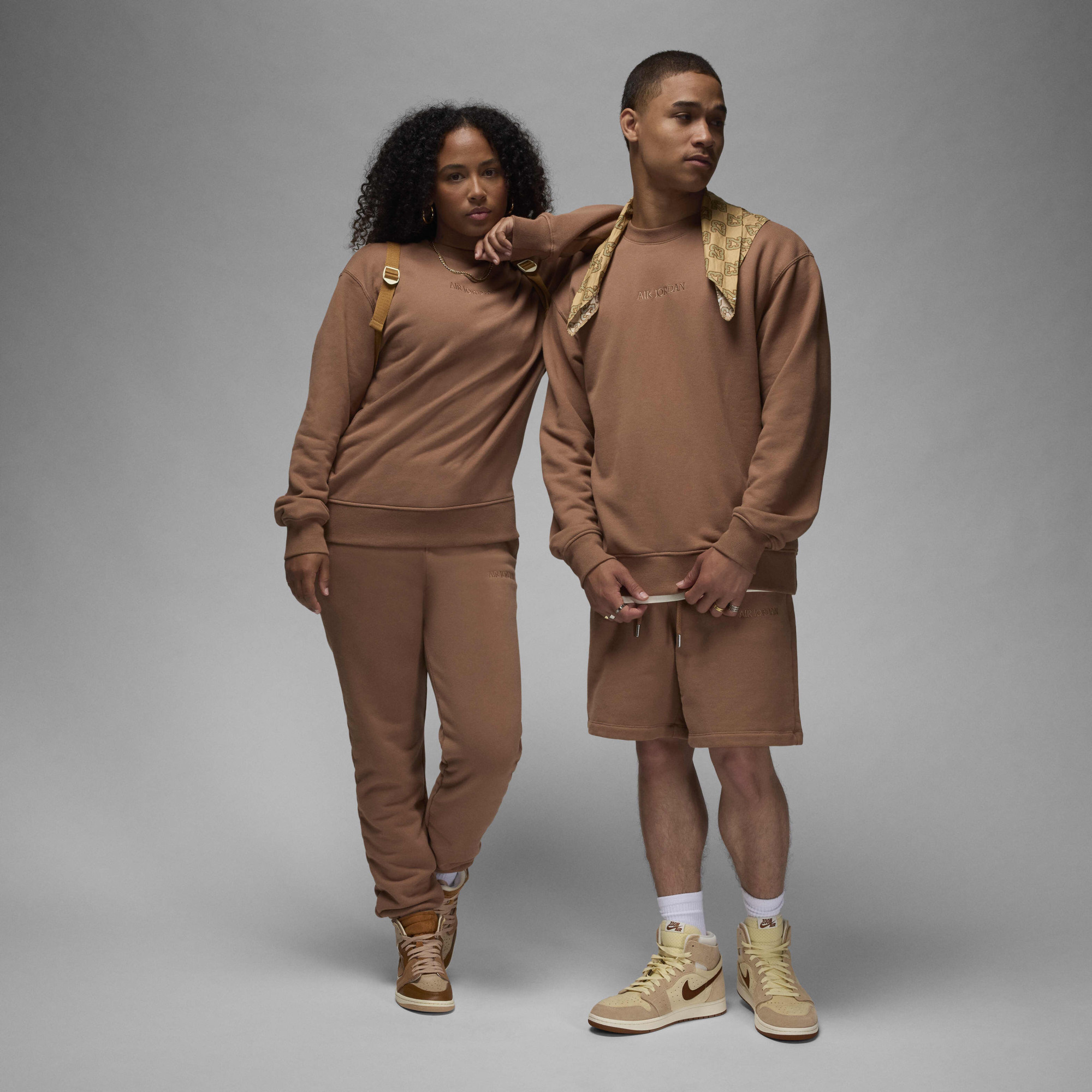 Світшот унісекс Air Jordan Wordmark Fleece Crew-Neck Sweatshirt Brown FZ3950-223