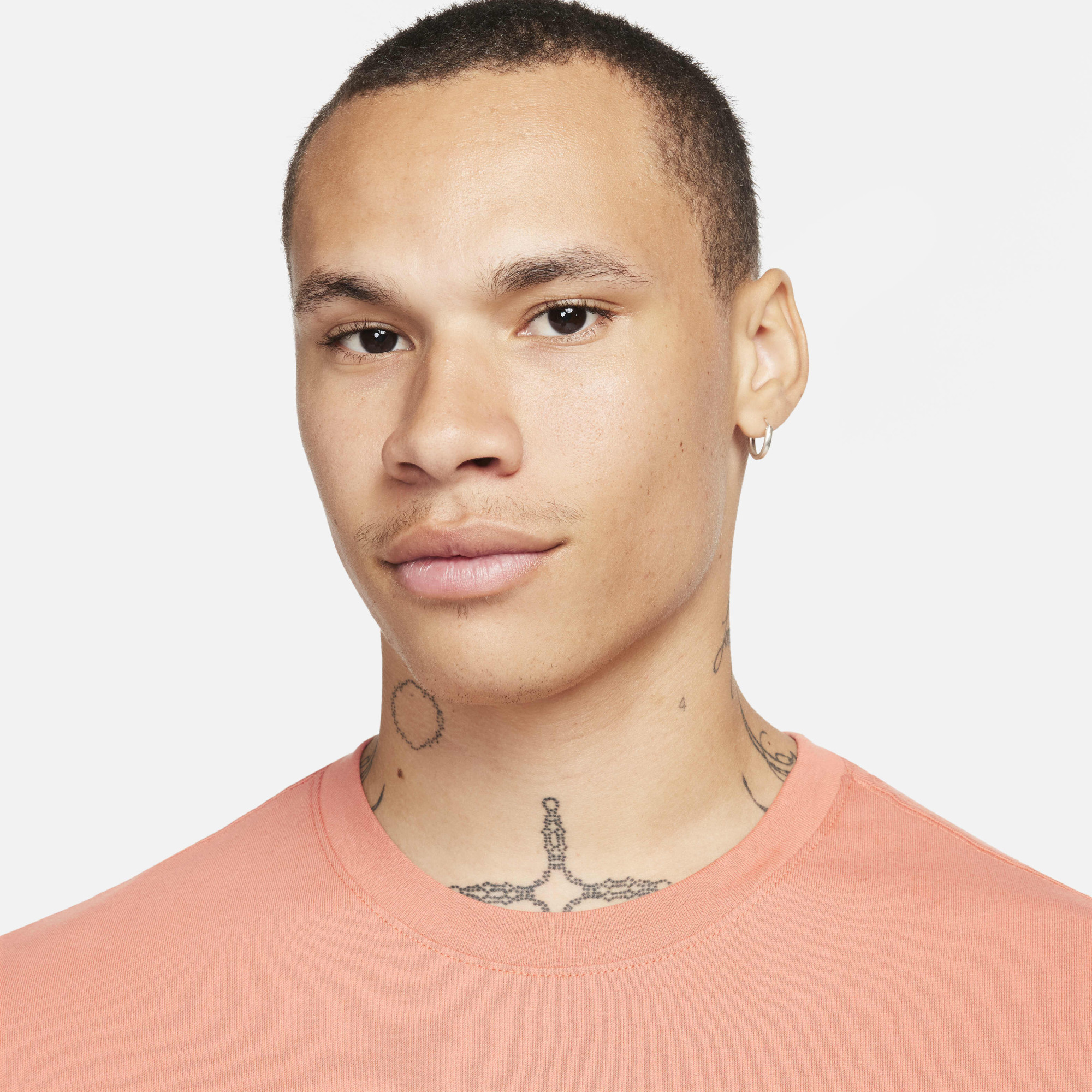 Футболка чоловіча Nike T-Shirt Peach FQ3899-212