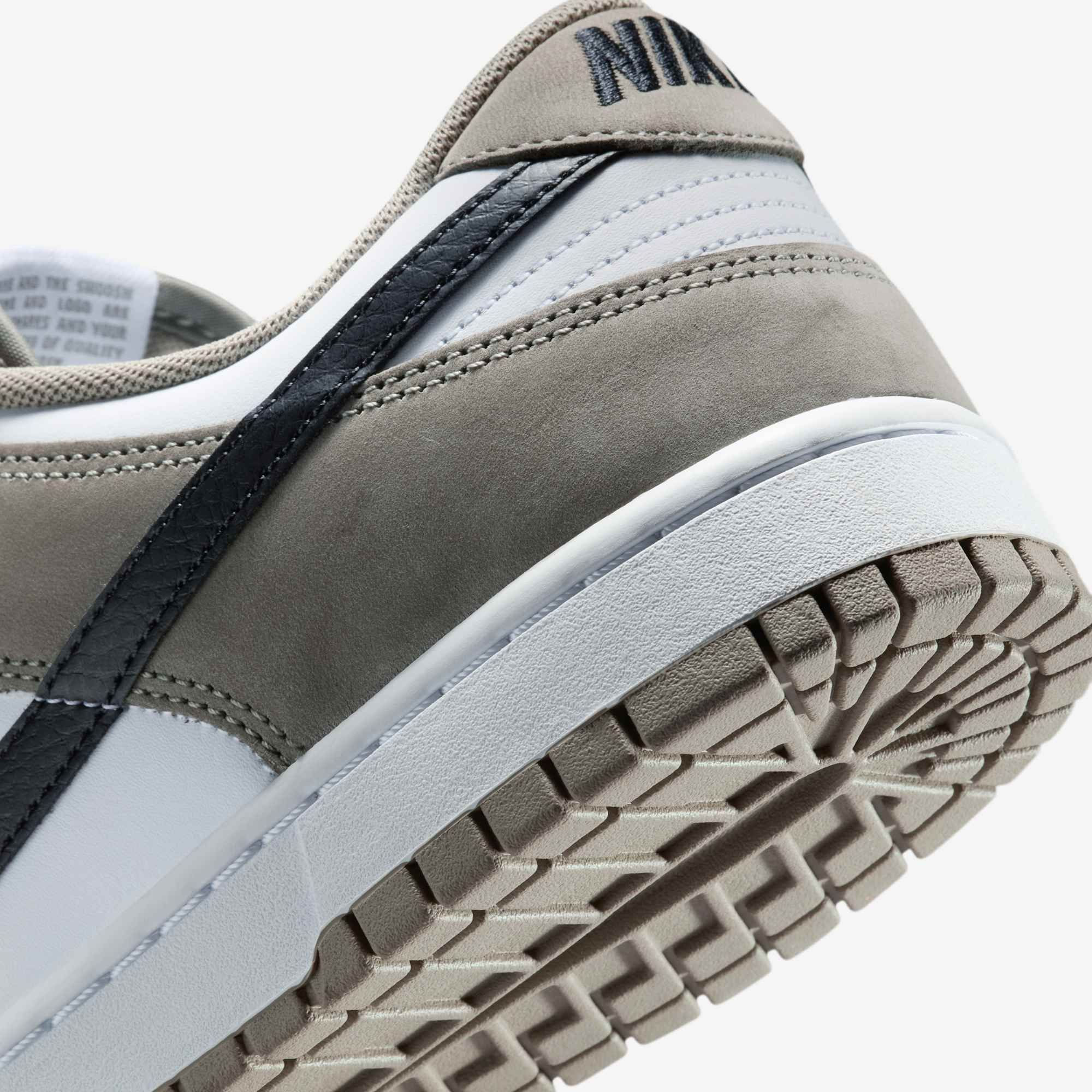 Кросівки Nike DU LOW IB3079-300