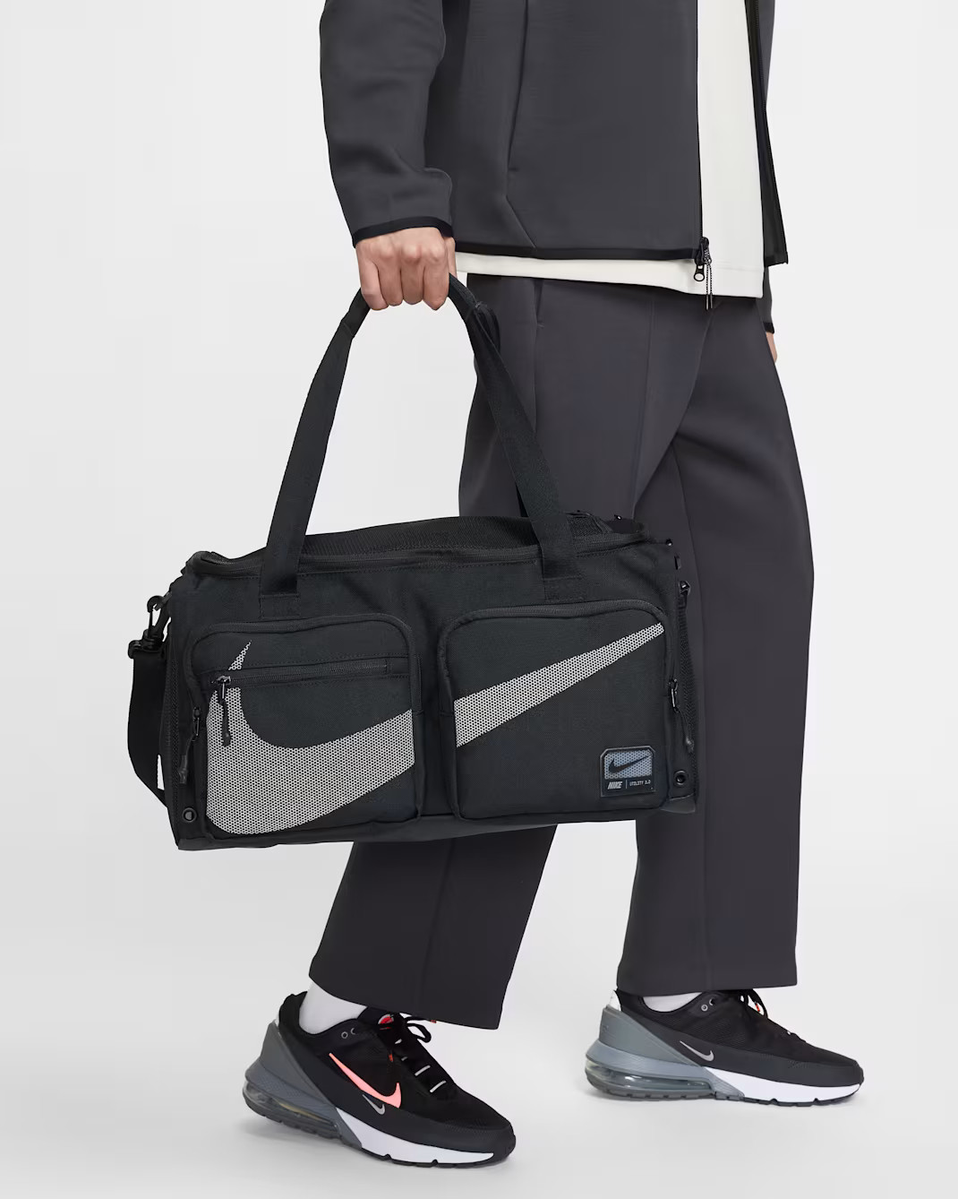 Сумка Nike UTLTY S PWR DUFF - 2.0 GFX HF0654-010
