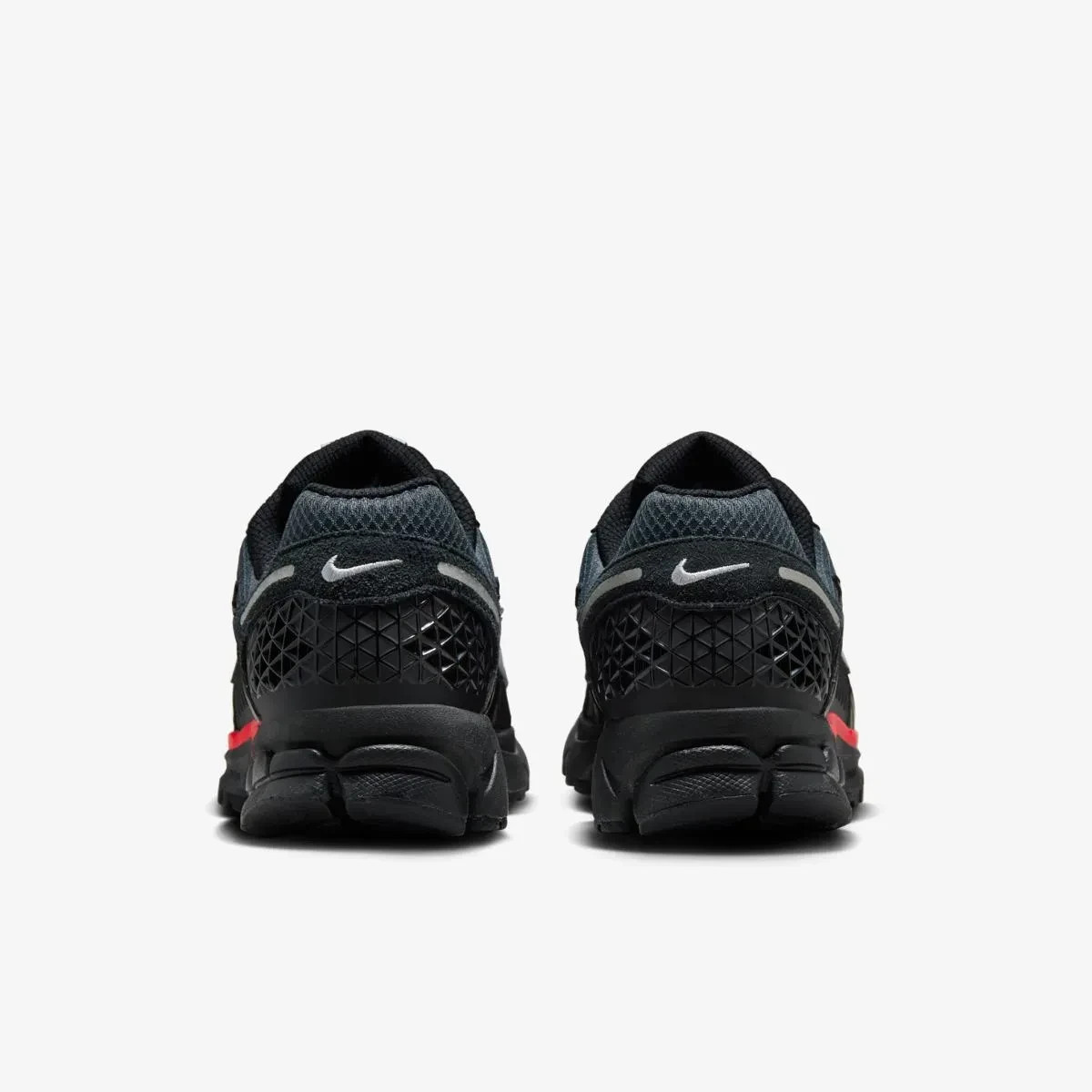 Кросівки Nike Vomero 5 Bred HV2527 002