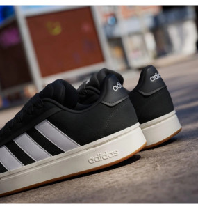 Кросівки adidas Grand Court Alpha Black JR0543