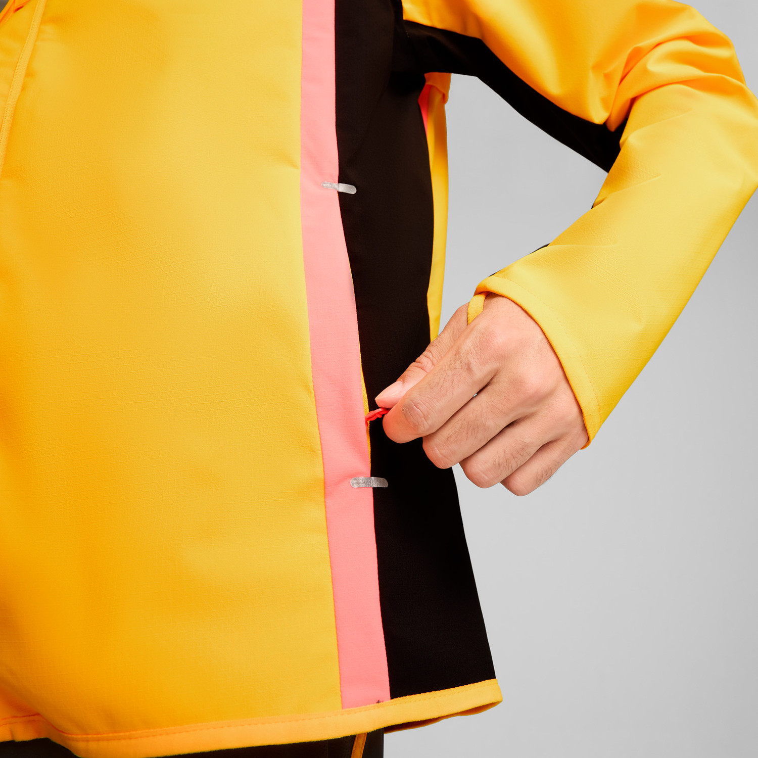 Куртка Puma RUN ULTRAWEAVE RAINCELL JACKET 525799-38