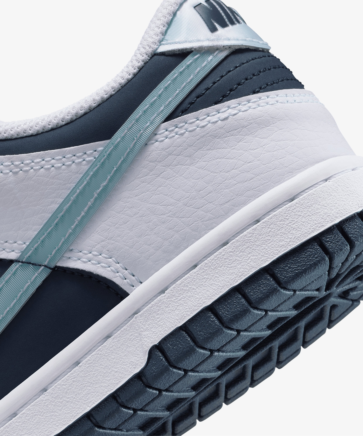 Кросівки Nike DUNK LOW GS II7639-100