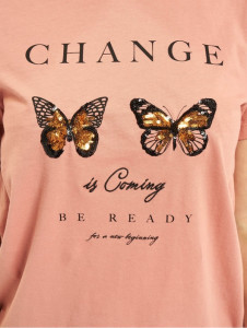 Футболка ONLKITA LIFE REG S/S BUTTERFLY BOX JRS 15235745-Desert Sand-Print: CHANGE ONLY S Персиковий 15235745-DESERT SAND-PRIN