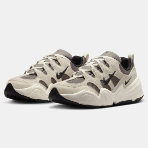 Кросівки Nike W TECH HERA DR9761-007