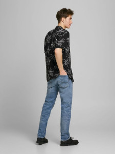 Сорочка пляжна JORCOCO RESORT SHIRT SS BLK 12187990 Black Jack&Jones L Чорний 12187990BLACK