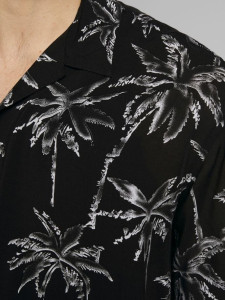 Сорочка пляжна JORCOCO RESORT SHIRT SS BLK 12187990 Black Jack&Jones L Чорний 12187990BLACK