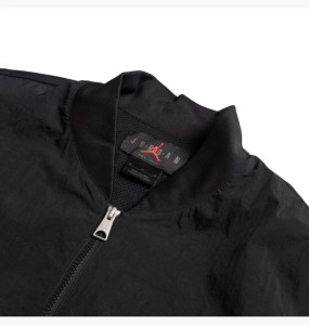 Куртка Nike M ESS STMT LTWT RNGD JKT FN4623-010