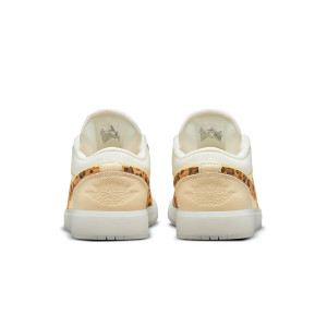 Кросівки Jordan 1 Low SNKRS Day (W) DN6998-700