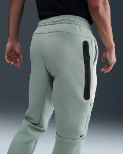 Штани спортивні Nike Sportswear Tech Fleece HV0959-020