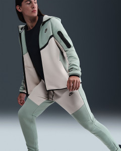 Штани спортивні Nike Sportswear Tech Fleece HV0959-020