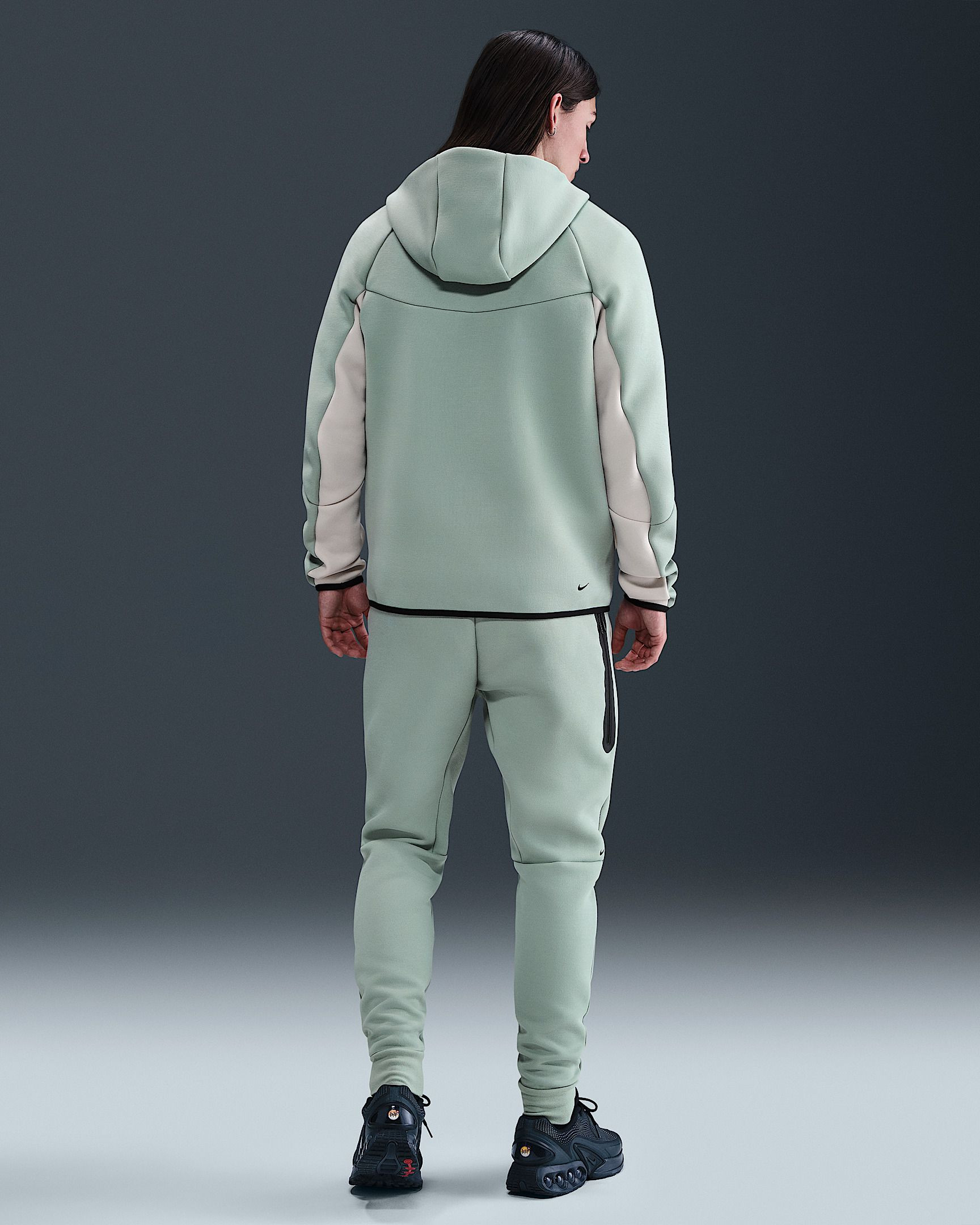 Штани спортивні Nike Sportswear Tech Fleece HV0959-020