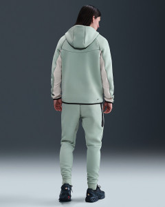 Штани спортивні Nike Sportswear Tech Fleece HV0959-020