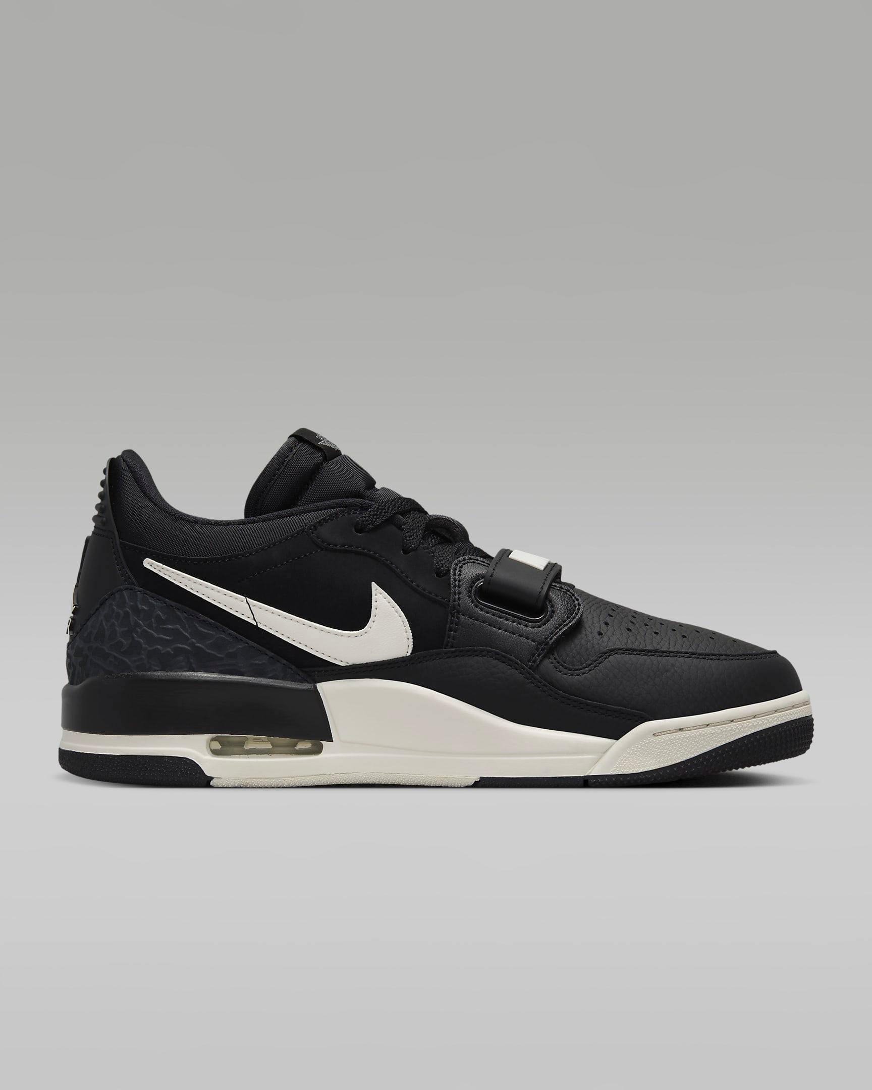 Кросівки чоловічі Air Jordan Legacy CD7069-001