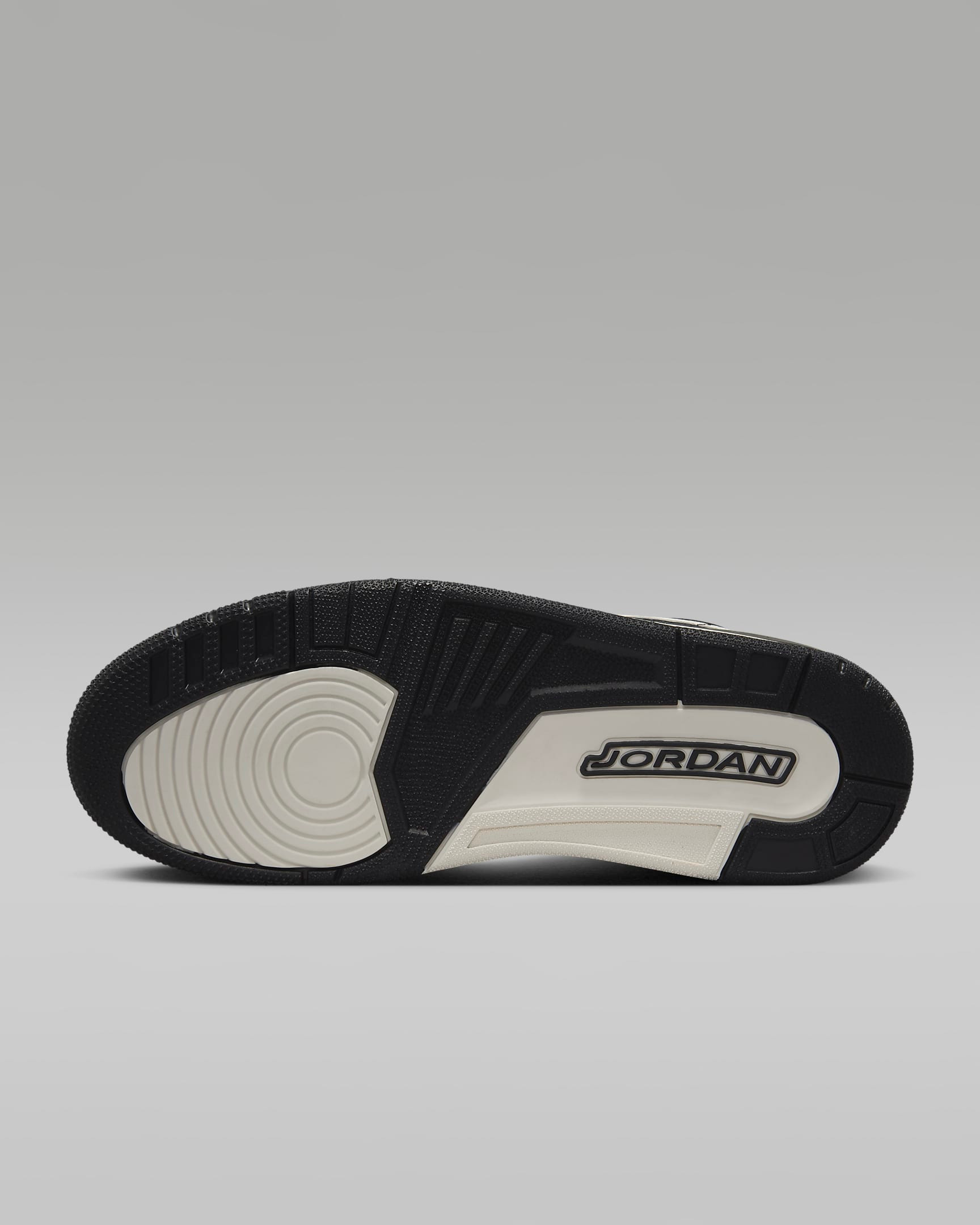 Кросівки чоловічі Air Jordan Legacy CD7069-001