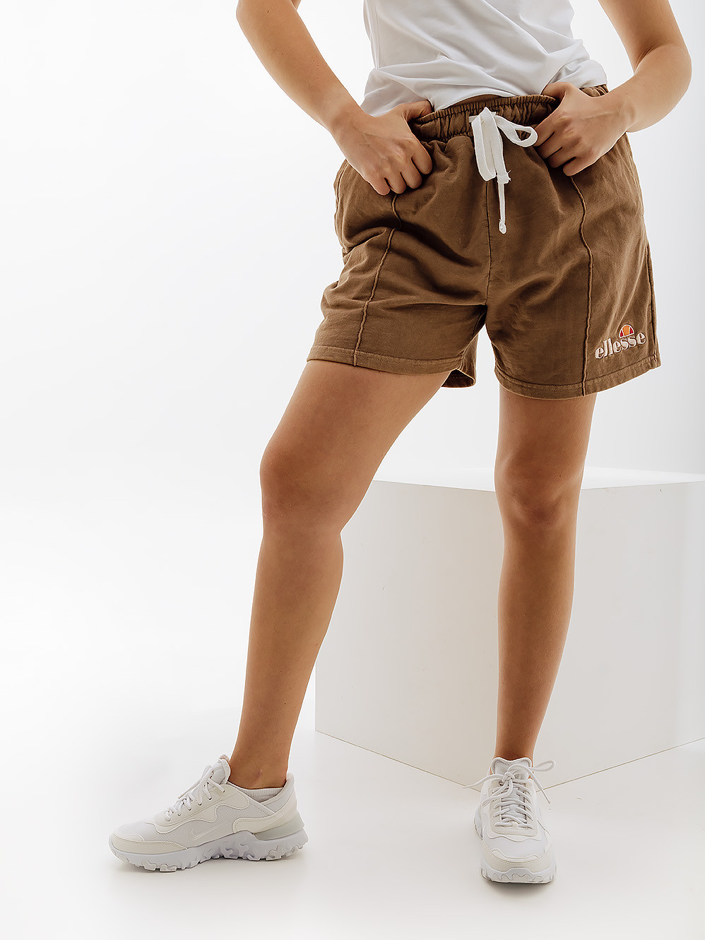 Шорти Ellesse Karungali SGM13151-BROWN