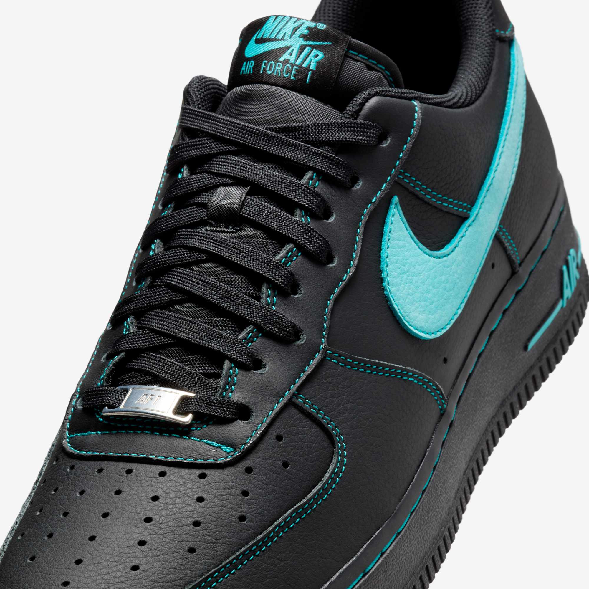 Кросівки Nike Air Force 1 Low Black HQ2037-002